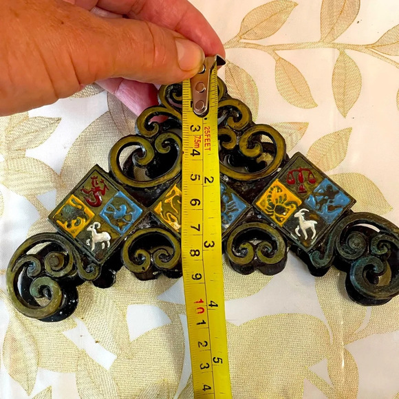 Vintage Israel Judaica Brass Enameled Napkin Holder 6.2" x 1.3" x 3.8" tall - Picture 5 of 6